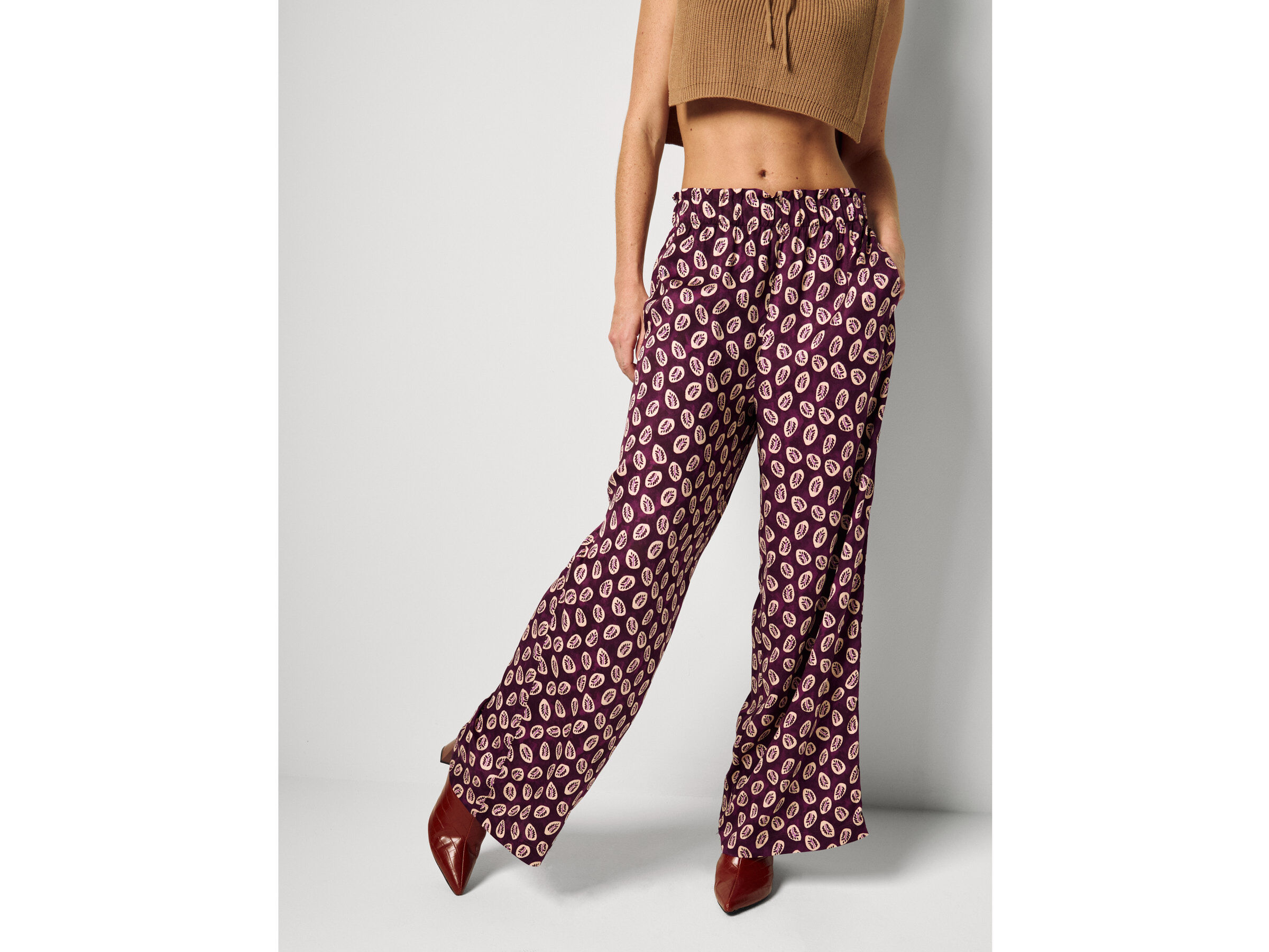 TROUSERS Women image number 3